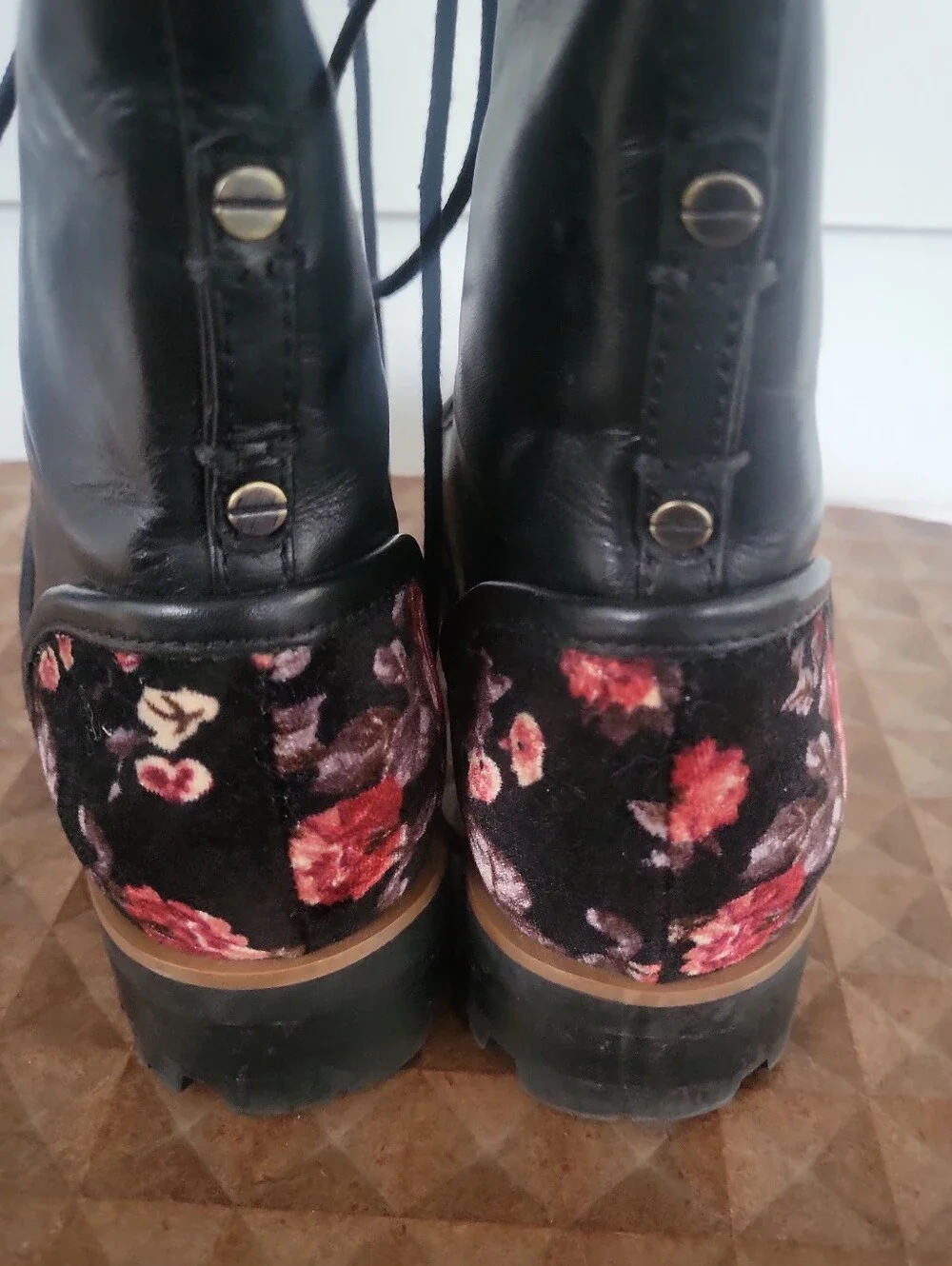 NWT Luxury Rebel Gretchen Vegan Floral Velvet Lace Up Point Toe Boots Sz 7 - Picture 5 of 15